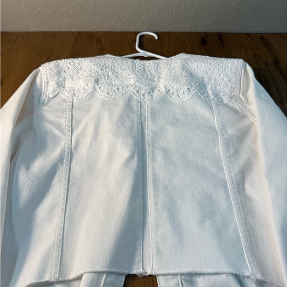 Guess White Denim Crop Jean Jacket with Sparkling Buttons - Picture 9 of 12